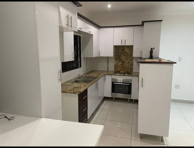1 BEDROOM PROPERTY TO RENT IN NORTHCLIFF